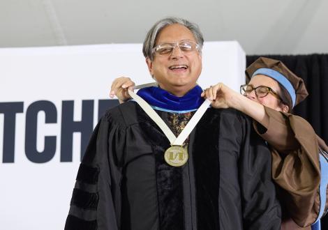 The Honorable Shashi Tharoor, F76, F77, FG79 receives the Dean's Medal