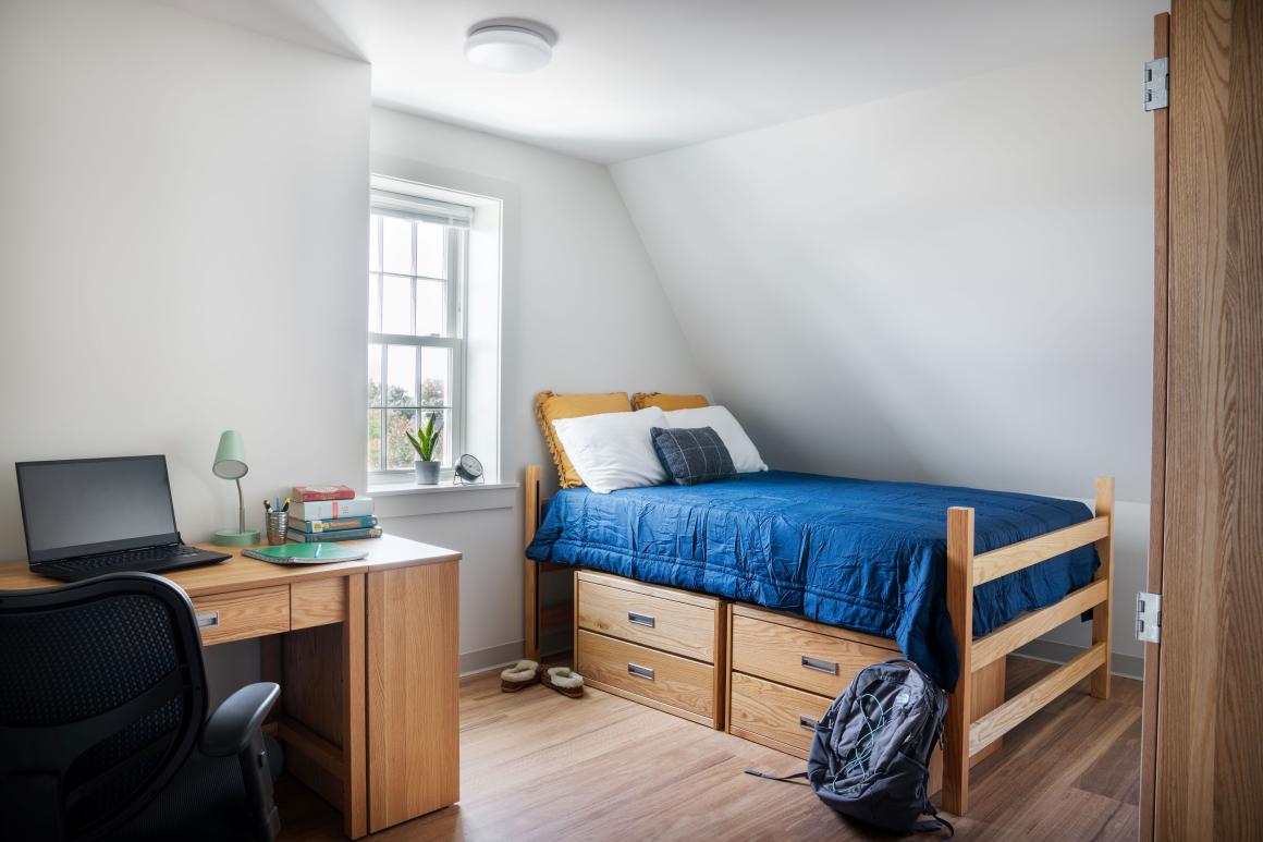 Bedroom at 123 Packard (photo: Sabrina Cole Quinn Photography)